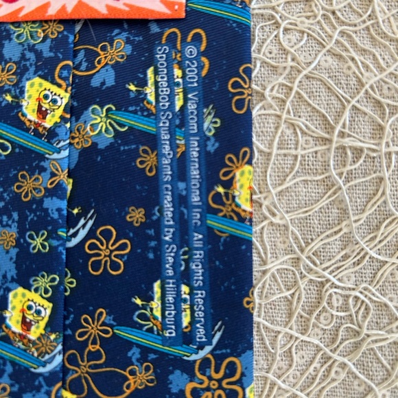 Sponge Bob men’s tie - Picture 4 of 5